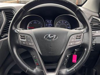 Hyundai Santa Fe 2.2 CRDi Style Auto 4WD Euro 5 5dr (7 seat)