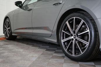 Audi A6 Avant 2.0 TDI 40 Black Edition S Tronic quattro Euro 6 (s/s) 5dr