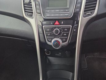 Hyundai i30 1.6 CRDi Blue Drive SE Tourer Euro 6 (s/s) 5dr