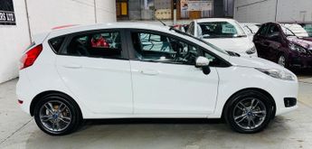 Ford Fiesta 1.0T EcoBoost Zetec Powershift Euro 6 5dr