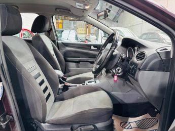 Ford Focus 1.6 Zetec 5dr