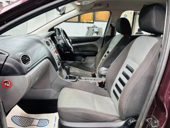 Ford Focus 1.6 Zetec 5dr