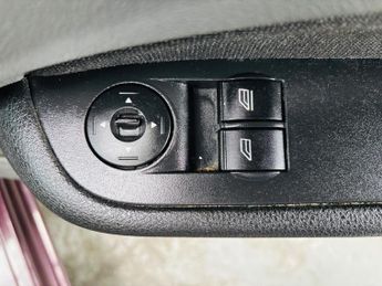 Ford Focus 1.6 Zetec 5dr