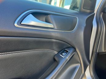 Mercedes-Benz B Class 1.5 B180 CDI Sport 7G-DCT Euro 5 (s/s) 5dr