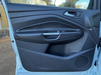 Ford Kuga 2.0 TDCi ST-Line Powershift AWD Euro 6 (s/s) 5dr