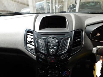 Ford Fiesta 1.0T EcoBoost Zetec Euro 6 (s/s) 5dr