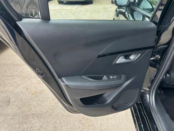 Peugeot 208 1.2 PureTech Allure Premium EAT Euro 6 (s/s) 5dr