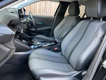 Peugeot 208 1.2 PureTech Allure Premium EAT Euro 6 (s/s) 5dr