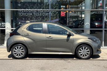 Toyota Yaris 1.5 VVT-h Icon E-CVT Euro 6 (s/s) 5dr