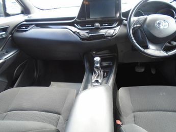 Toyota C-HR 1.8 VVT-h Icon CVT Euro 6 (s/s) 5dr