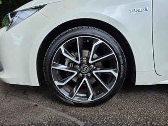 Toyota Corolla 1.8 VVT-h Excel CVT Euro 6 (s/s) 5dr