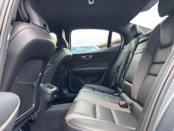Volvo S60 2.0 T5 R-Design Plus Auto Euro 6 (s/s) 4dr
