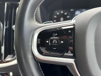 Volvo S60 2.0 T5 R-Design Plus Auto Euro 6 (s/s) 4dr