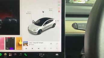 Tesla Model 3 Standard Range Plus Auto RWD 4dr