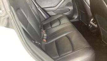 Tesla Model 3 Standard Range Plus Auto RWD 4dr
