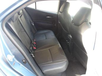 Toyota Corolla 2.0 VVT-h Excel CVT Euro 6 (s/s) 5dr