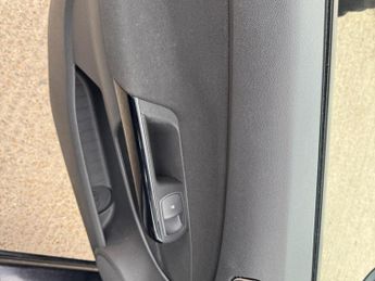 Vauxhall Corsa 1.4i 16v SXi 5dr