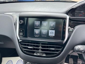 Peugeot 208 1.2 PureTech Allure Premium Euro 6 5dr