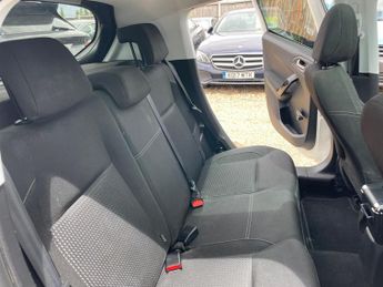 Peugeot 208 1.2 PureTech Allure Premium Euro 6 5dr