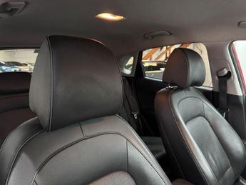 Hyundai KONA 64kWh Premium SE Auto 5dr