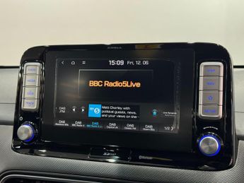 Hyundai KONA 64kWh Premium SE Auto 5dr