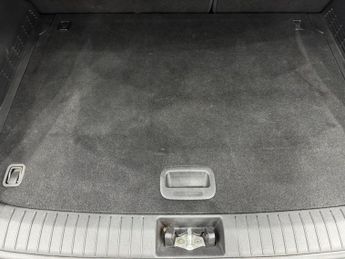 Hyundai KONA 64kWh Premium SE Auto 5dr