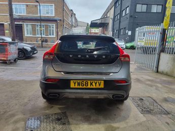 Volvo V40 Cross Country 1.5 T3 GPF Pro Auto Euro 6 (s/s) 5dr