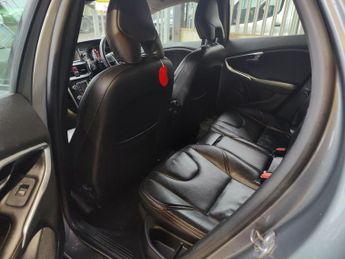 Volvo V40 Cross Country 1.5 T3 GPF Pro Auto Euro 6 (s/s) 5dr
