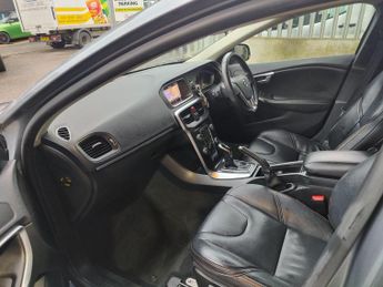 Volvo V40 Cross Country 1.5 T3 GPF Pro Auto Euro 6 (s/s) 5dr
