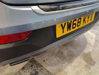 Volvo V40 Cross Country 1.5 T3 GPF Pro Auto Euro 6 (s/s) 5dr