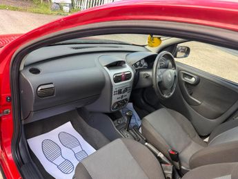 Vauxhall Corsa 1.4i 16v Active 5dr