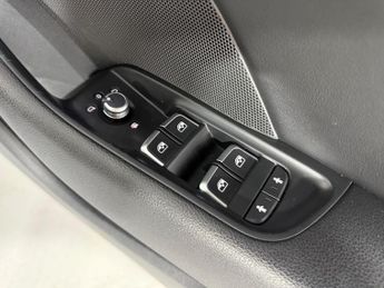 Audi A3 1.6 TDI 30 S line Sportback S Tronic Euro 6 (s/s) 5dr