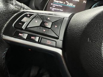 Nissan Leaf 40kWh N-Connecta Auto 5dr
