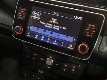 Nissan Leaf 40kWh N-Connecta Auto 5dr