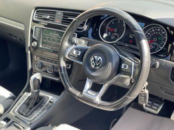 Volkswagen Golf 2.0 TDI BlueMotion Tech R-Line Edition DSG Euro 6 (s/s) 5dr