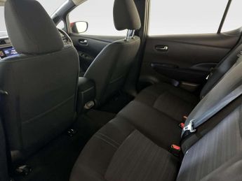 Nissan Leaf 40kWh Acenta Hatchback 5dr Electric Auto (150 ps)