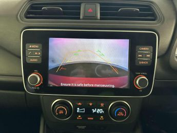Nissan Leaf 40kWh Acenta Hatchback 5dr Electric Auto (150 ps)