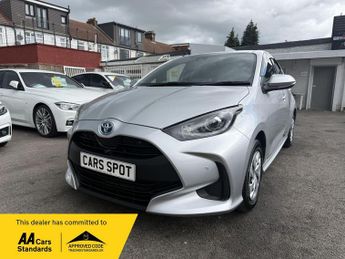 Toyota Yaris 1.5 VVT-h Design Hatchback 5dr Petrol Hybrid E-CVT Euro 6 (s/s) 
