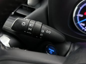 Toyota RAV4 2.5 VVT-h Design CVT 4WD Euro 6 (s/s) 5dr