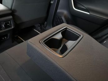 Toyota RAV4 2.5 VVT-h Design CVT 4WD Euro 6 (s/s) 5dr