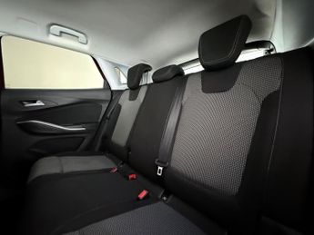 Vauxhall Grandland X 1.6 Turbo D BlueInjection SE Auto Euro 6 (s/s) 5dr
