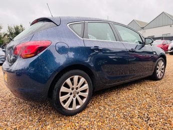 Vauxhall Astra 1.7 CDTi SE Euro 5 5dr