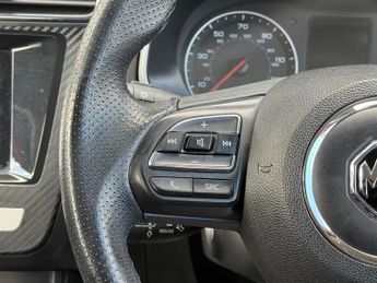 MG MG ZS 1.0 T-GDI Exclusive Auto Euro 6 5dr