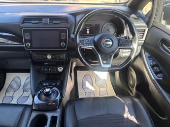 Nissan Leaf 39kWh N-Connecta Auto 5dr