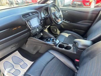 Nissan Leaf 39kWh N-Connecta Auto 5dr
