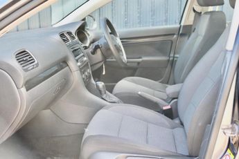 Volkswagen Golf 1.6 TDI SE DSG Euro 5 5dr