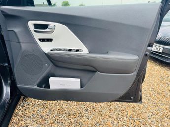 Kia Niro 1.6h GDi First Edition DCT Euro 6 (s/s) 5dr