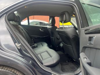 Mercedes-Benz E Class 2.1 E250 CDI BlueEfficiency Avantgarde Tiptronic Euro 5 4dr