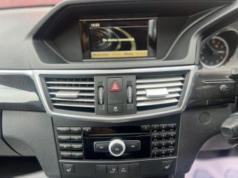 Mercedes-Benz E Class 2.1 E250 CDI BlueEfficiency Avantgarde Tiptronic Euro 5 4dr