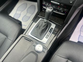 Mercedes-Benz E Class 2.1 E250 CDI BlueEfficiency Avantgarde Tiptronic Euro 5 4dr